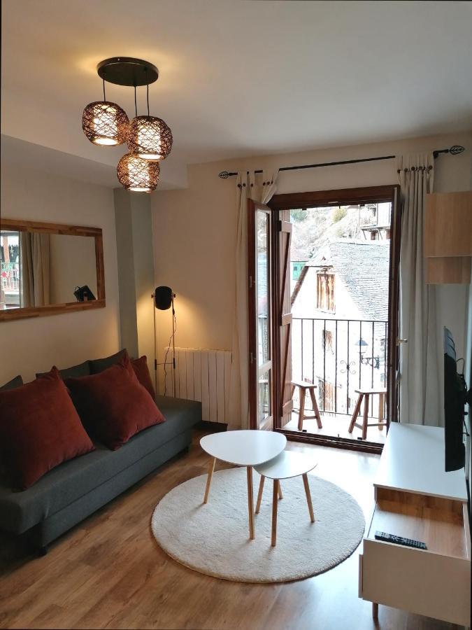 Apartamento Con Encanto En Sallent De Gallego Exterior photo
